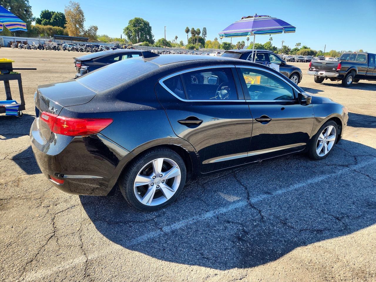 2013 Acura Ilx 20 Premium - Фото 3