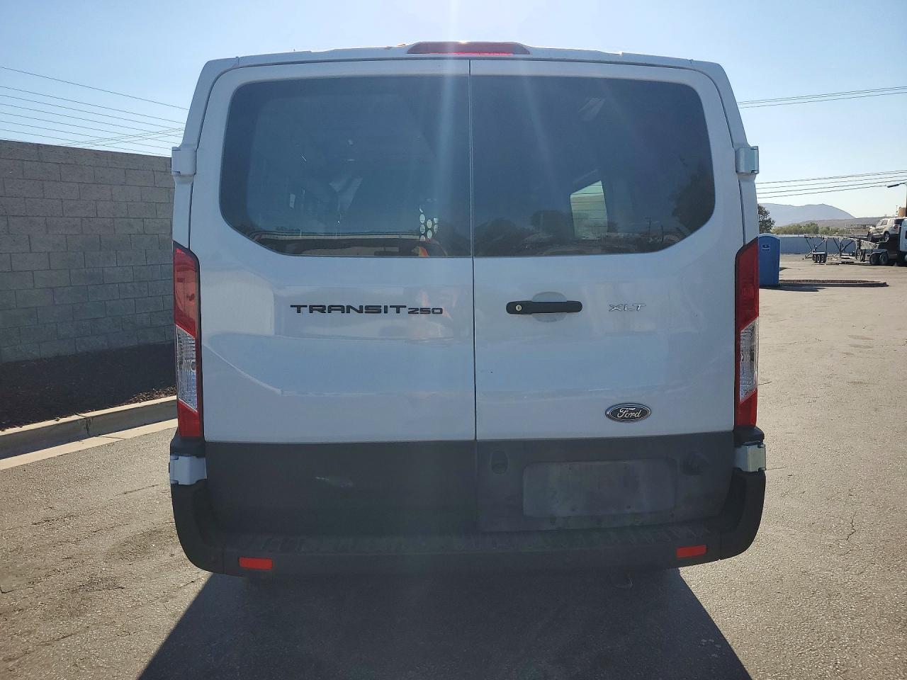 2026 Ford Transit T-250 - Image 6