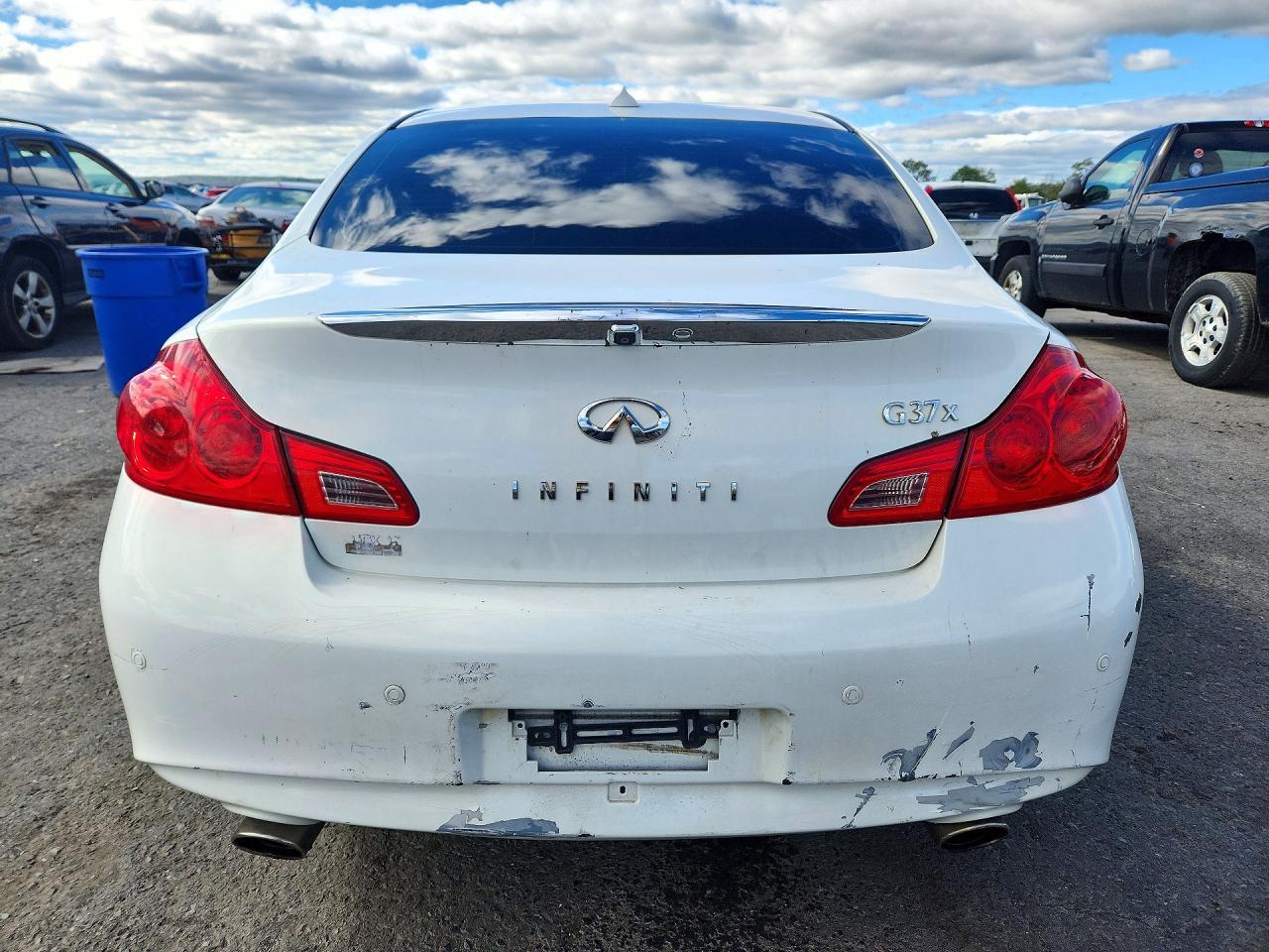 2011 Infiniti G37 Sedan X - Image 6