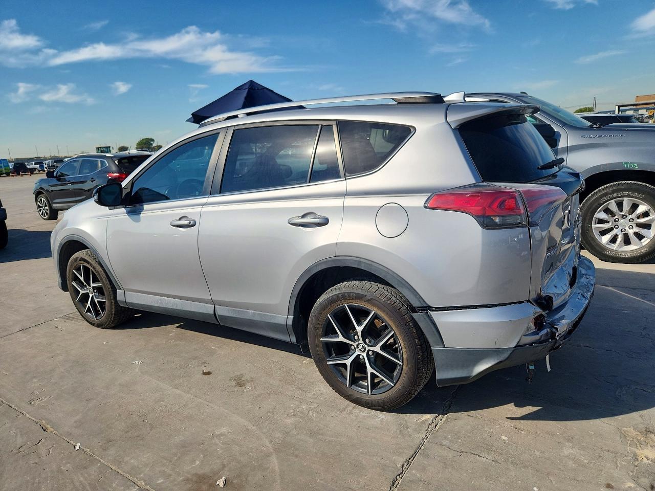 2016 Toyota Rav4 Se - Image 2