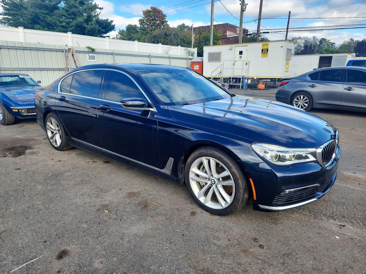 2018 BMW 750 Xi - Фото 4