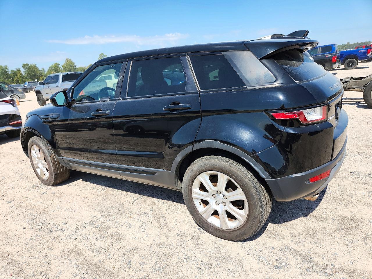 2017 Land Rover Range Rover Evoque Se - Фото 2