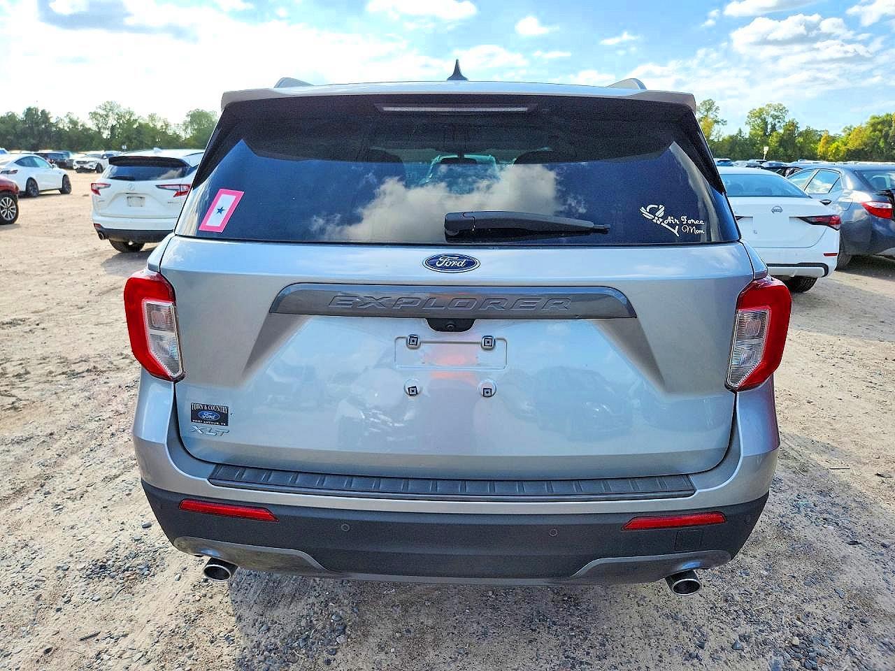 2024 Ford Explorer Xlt - Фото 6