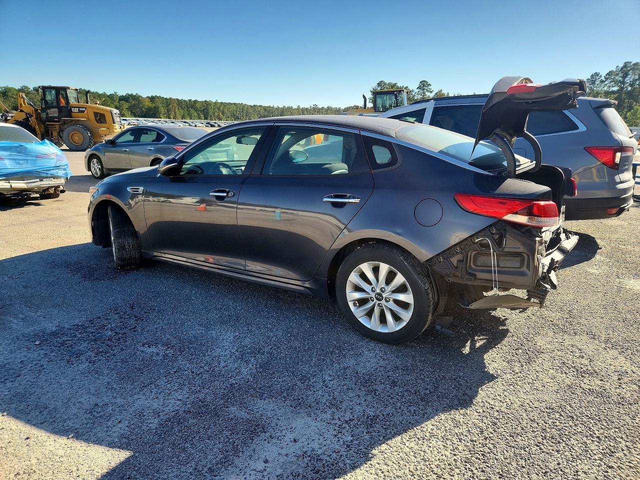 2017 Kia Optima Lx - Фото 2