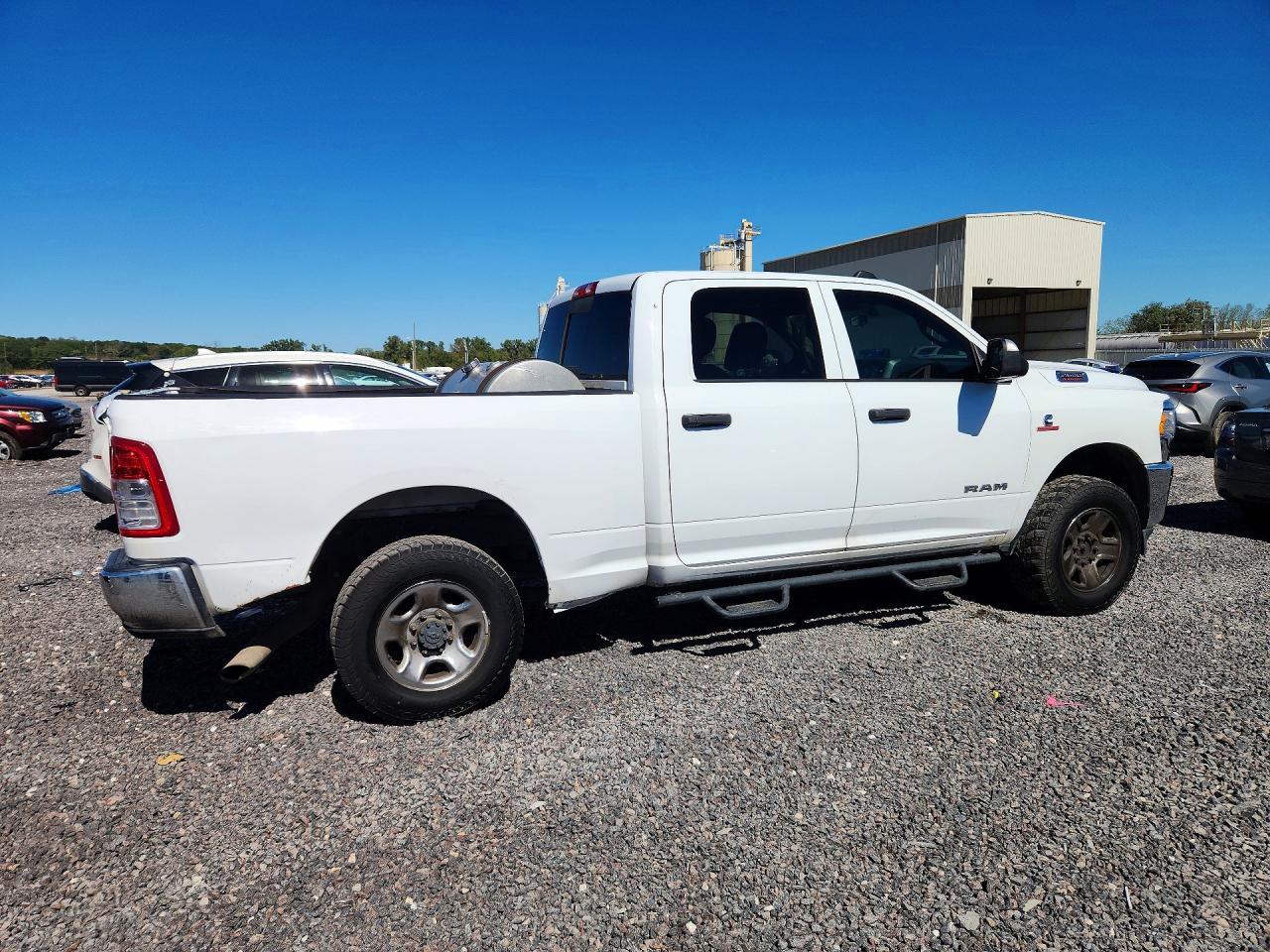 2020 Ram 2500 Tradesman - Фото 3