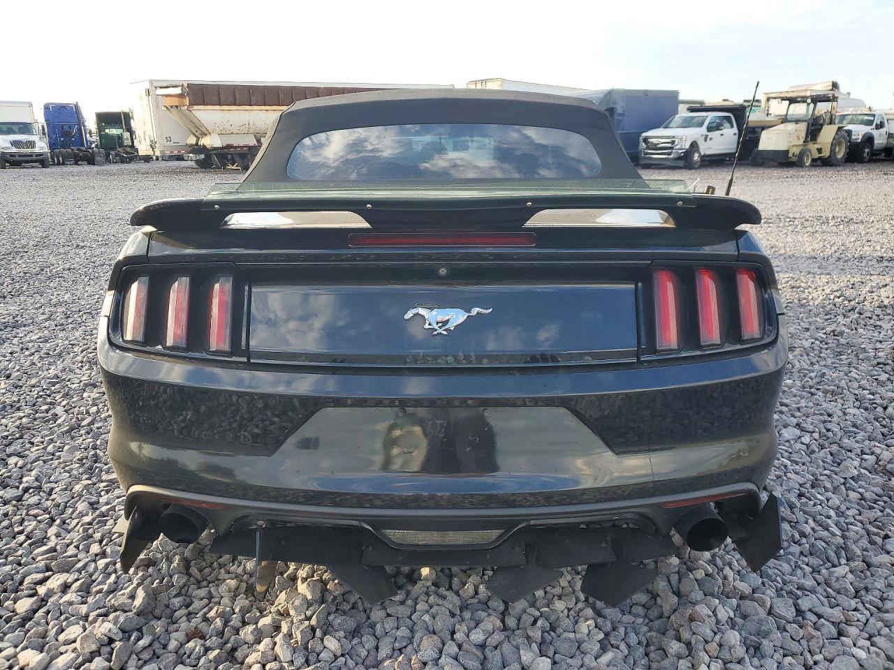 2017 Ford Mustang - Image 6