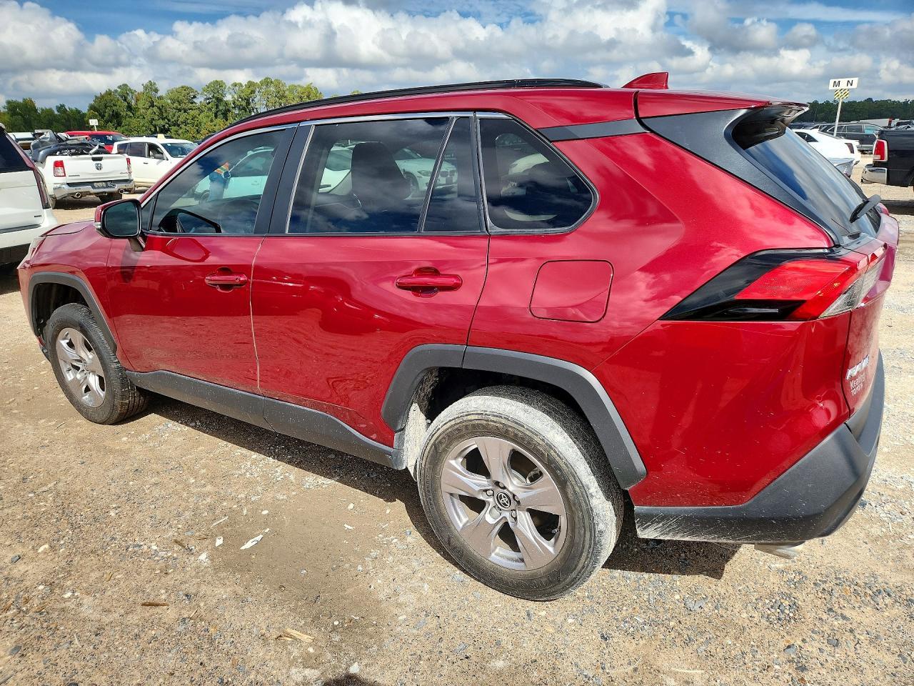 2024 Toyota Rav4 Xle - Фото 2