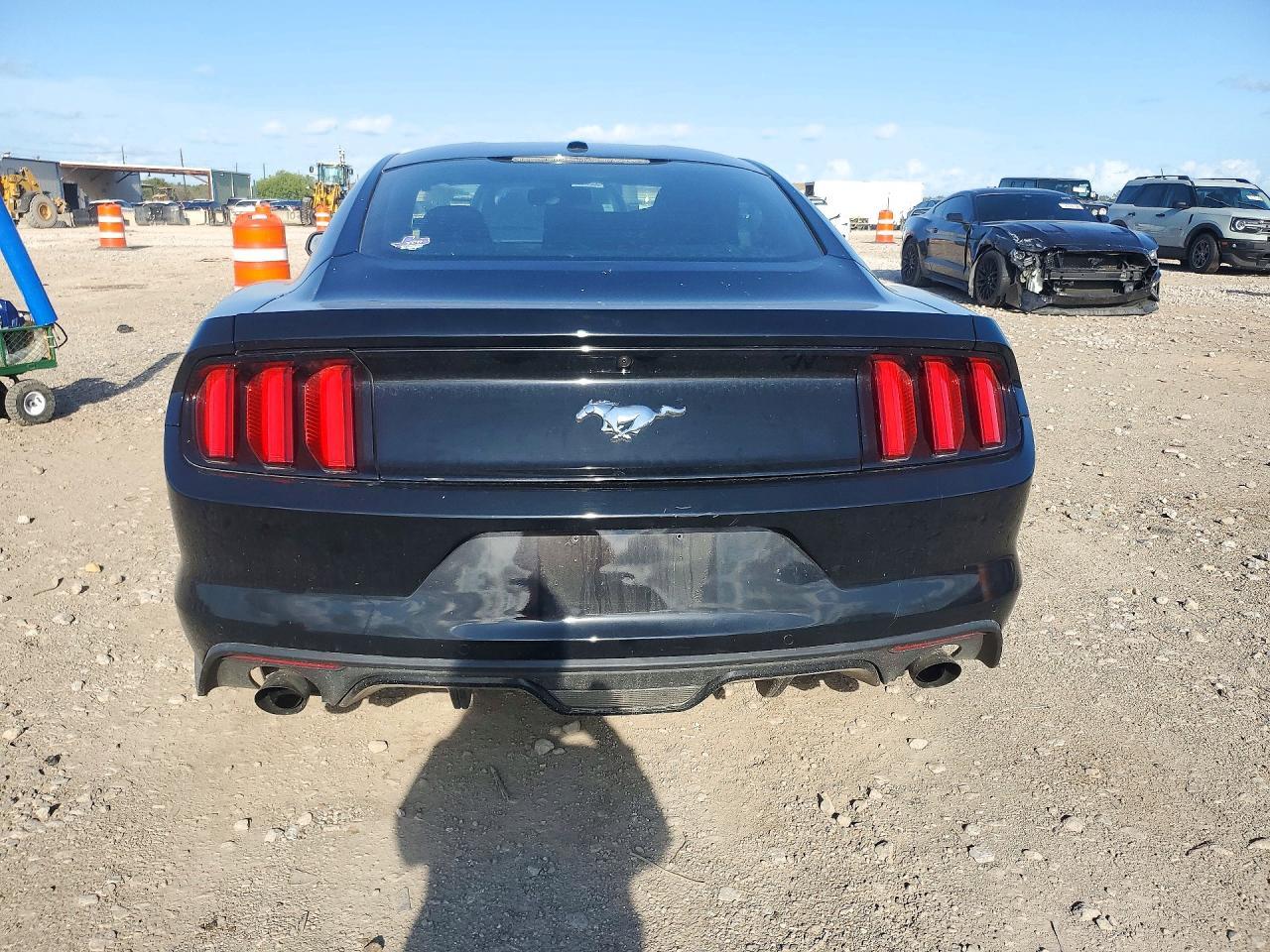 2017 Ford Mustang - Image 6