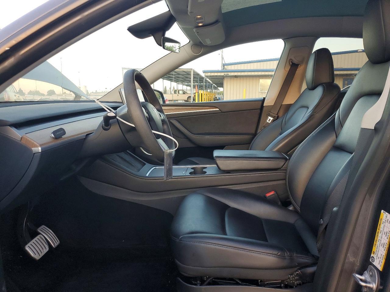 2023 Tesla Model Y - Фото 7