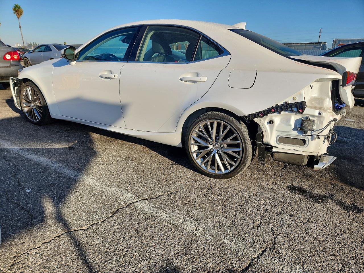 2019 Lexus Is 300 - Фото 2