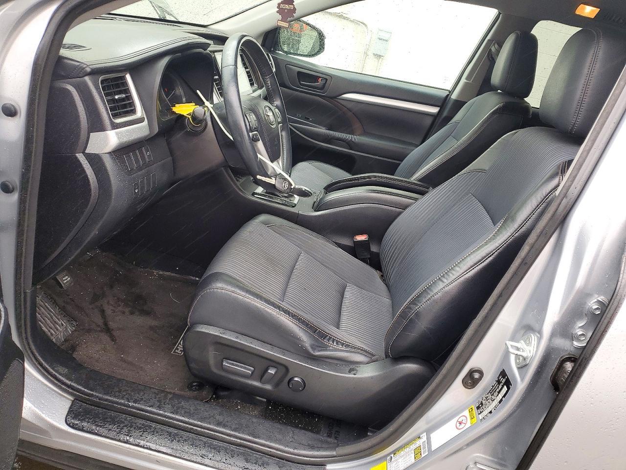 2016 Toyota Highlander Le Plus - Фото 7