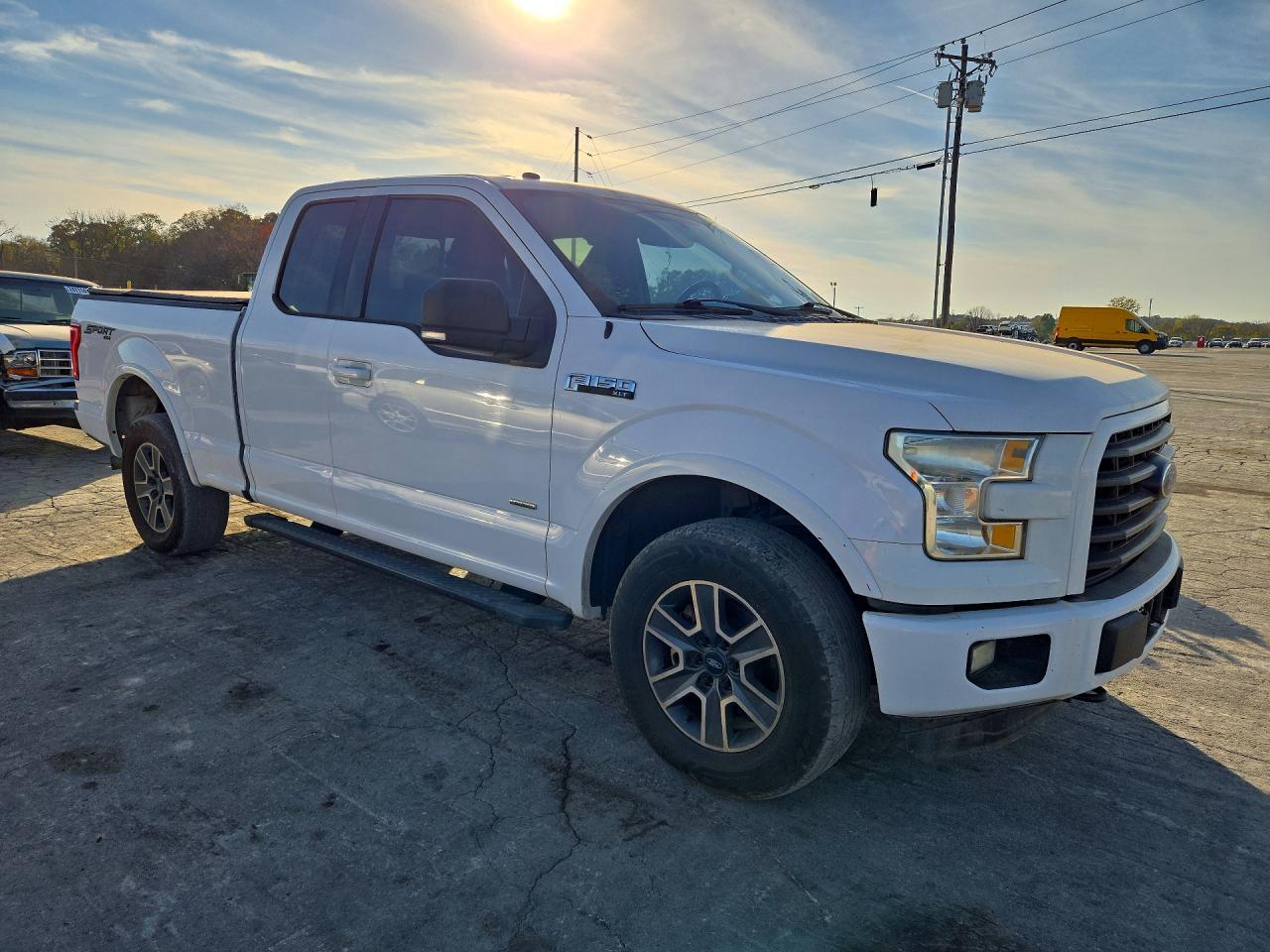 2016 Ford F150 Super Cab - Image 4