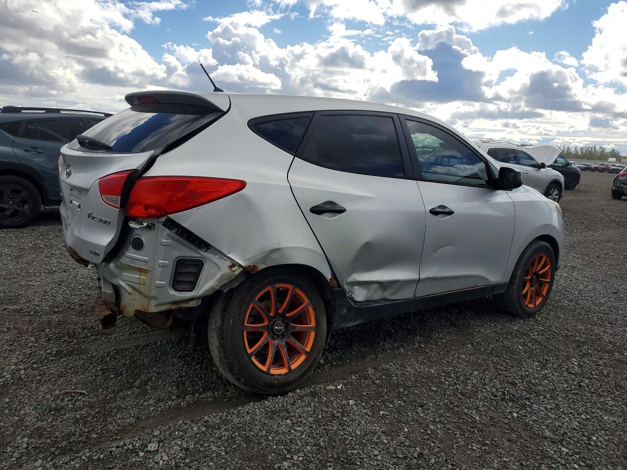 2011 Hyundai Tucson Gl - Image 3