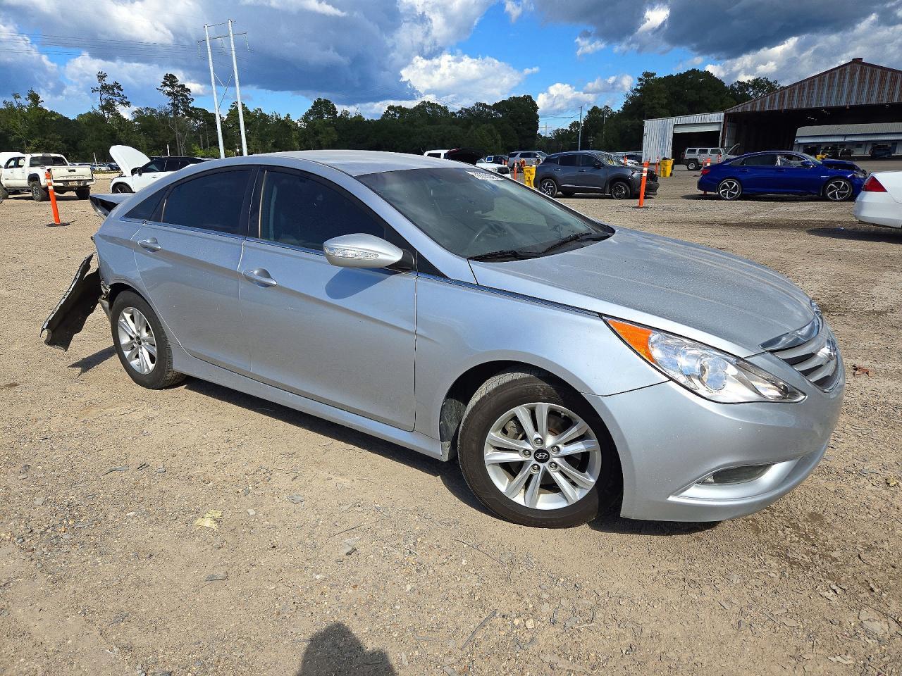 2014 Hyundai Sonata Gls - Image 4
