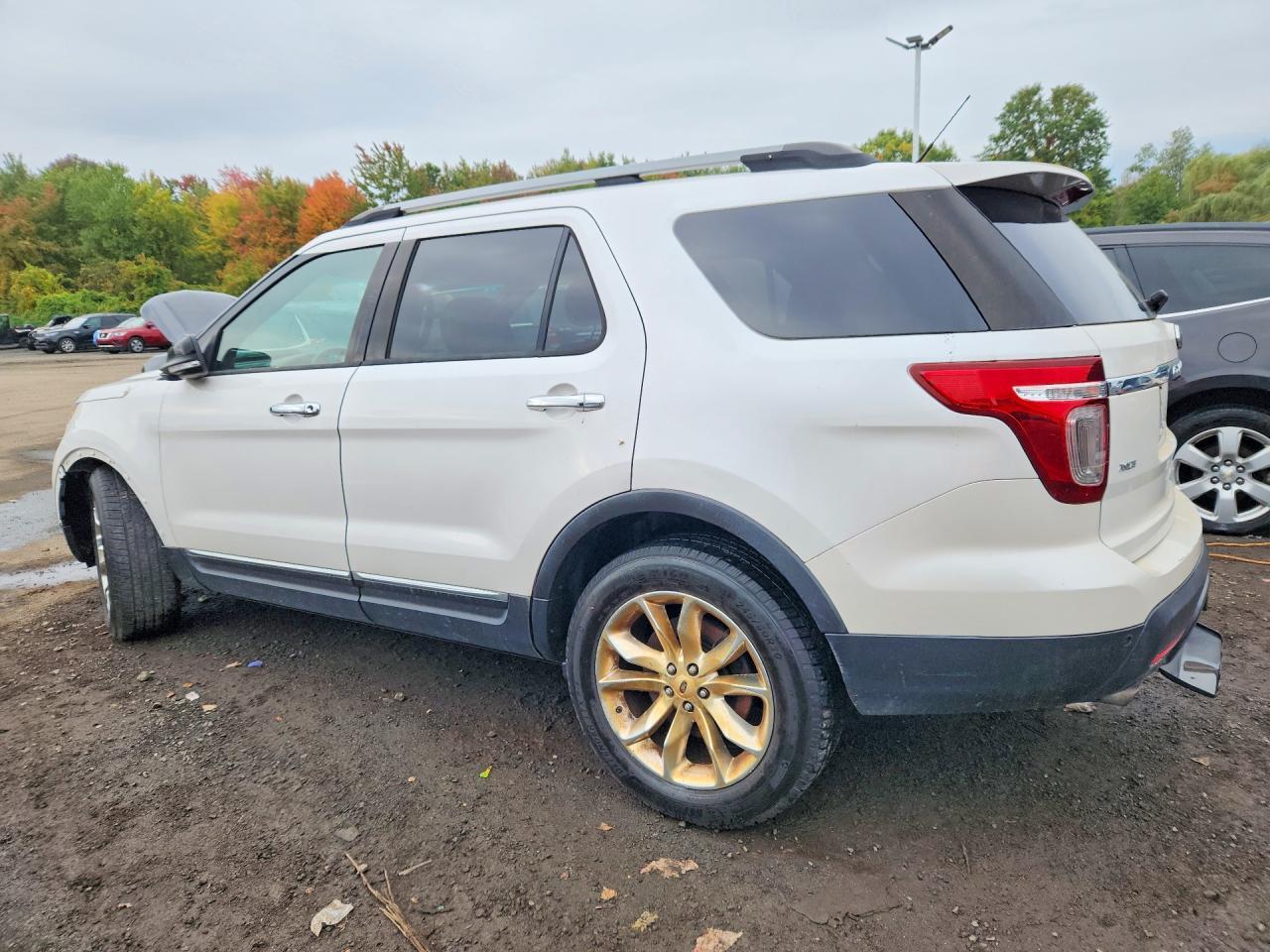2014 Ford Explorer Xlt - Фото 2