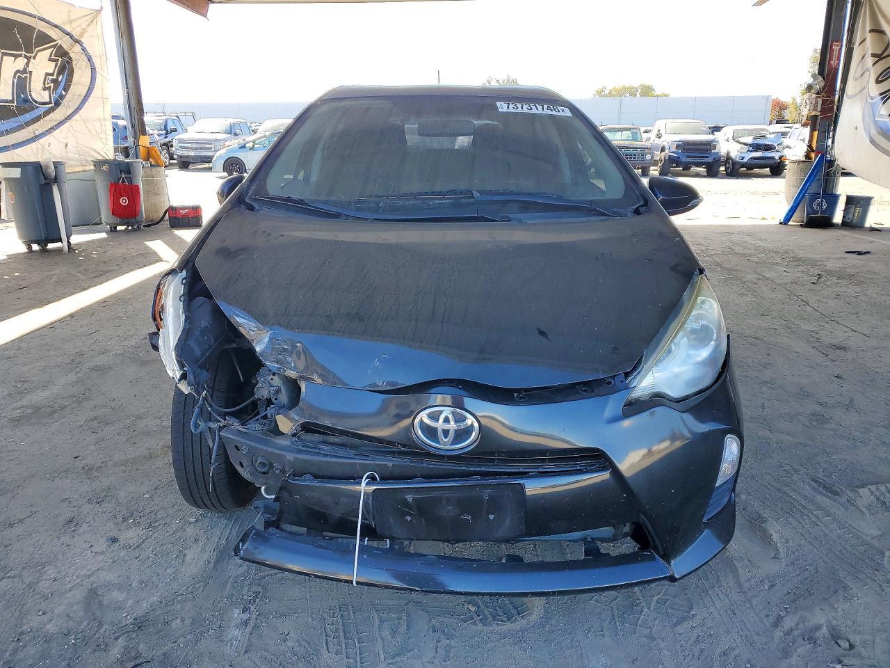 2014 Toyota Prius C Two - Фото 5