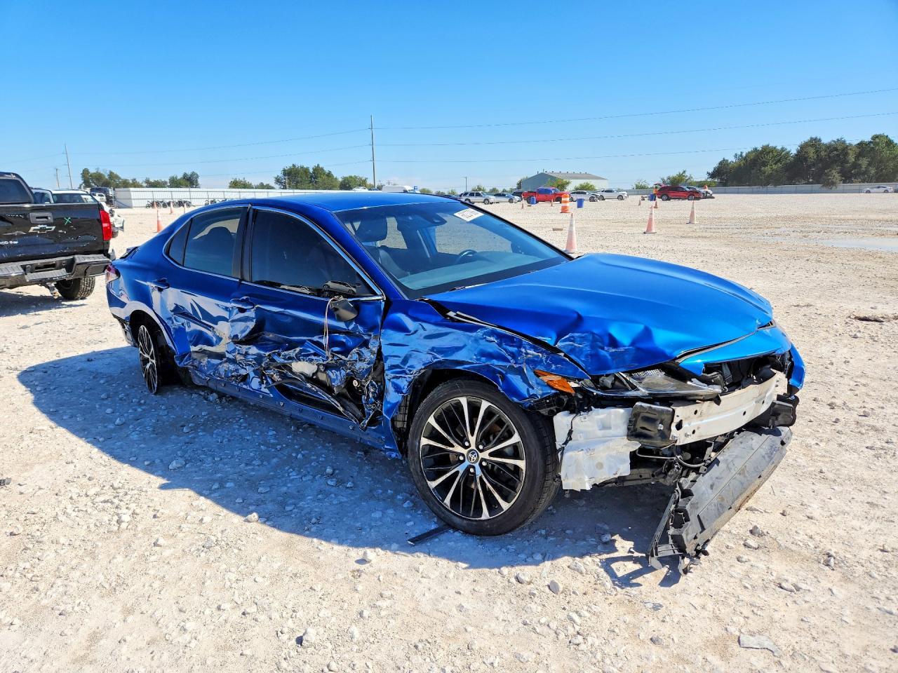 2019 Toyota Camry Se - Фото 4