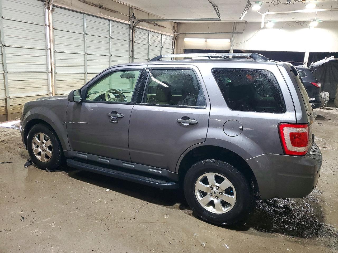 2011 Ford Escape Limited - Image 2