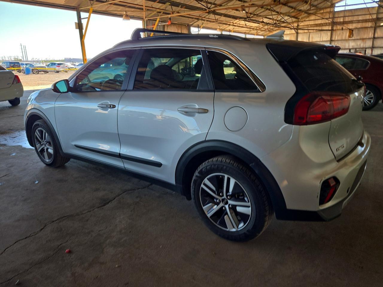 2020 Kia Niro Lxs - Image 2