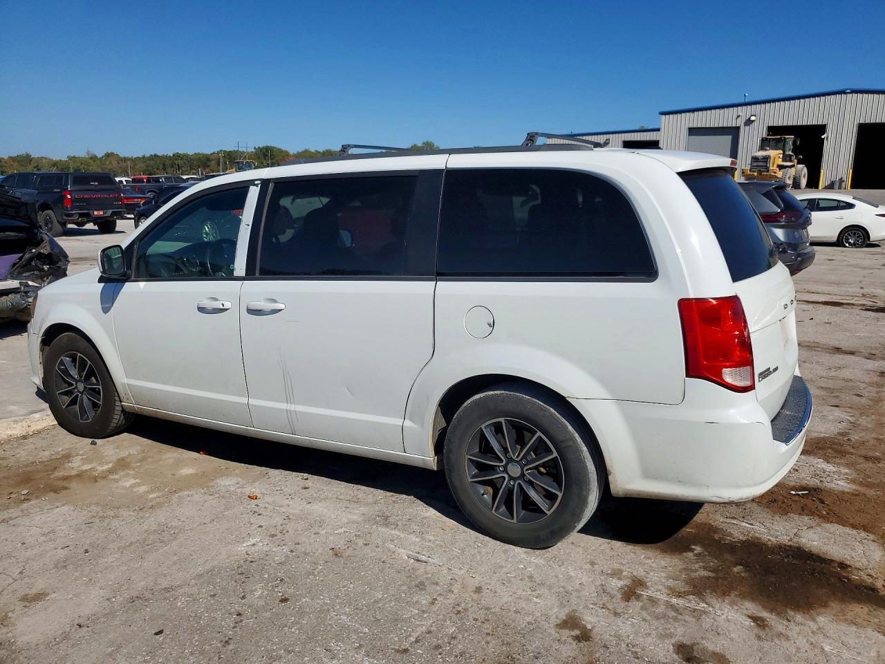 2018 Dodge Grand Caravan Gt - Фото 2