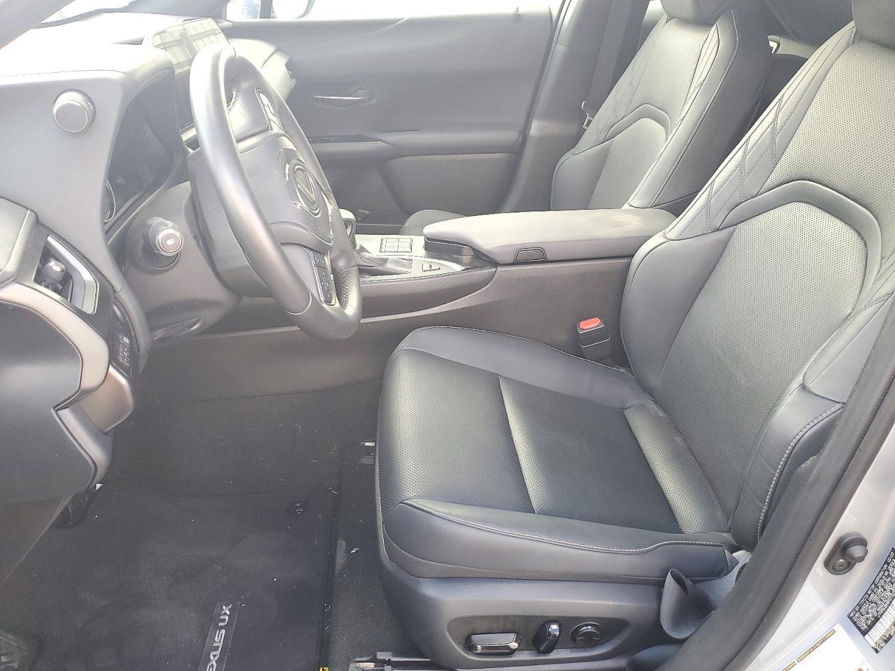 2023 Lexus Ux 250H Premium - Image 7