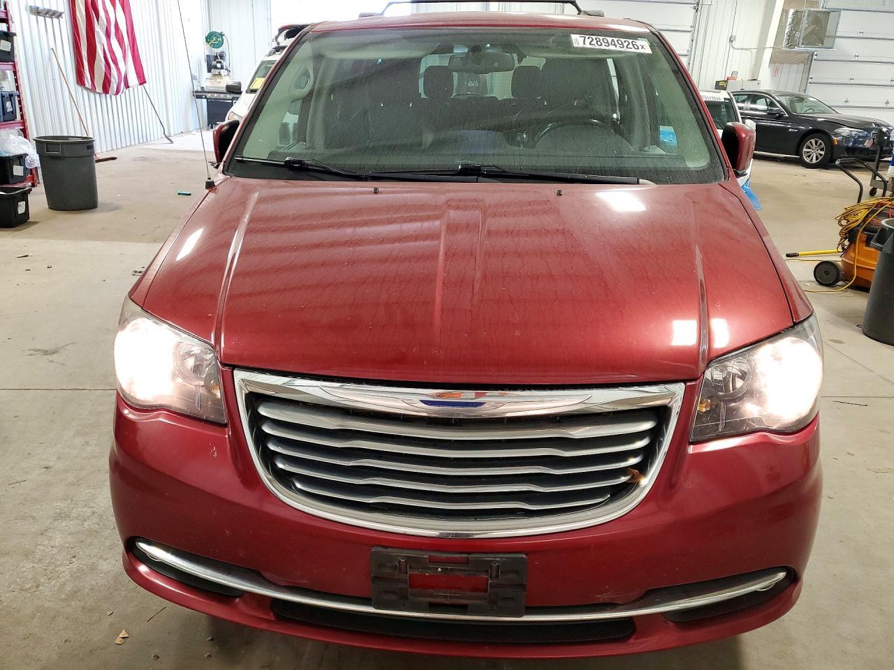 2014 Chrysler Town & Country Touring - Фото 5
