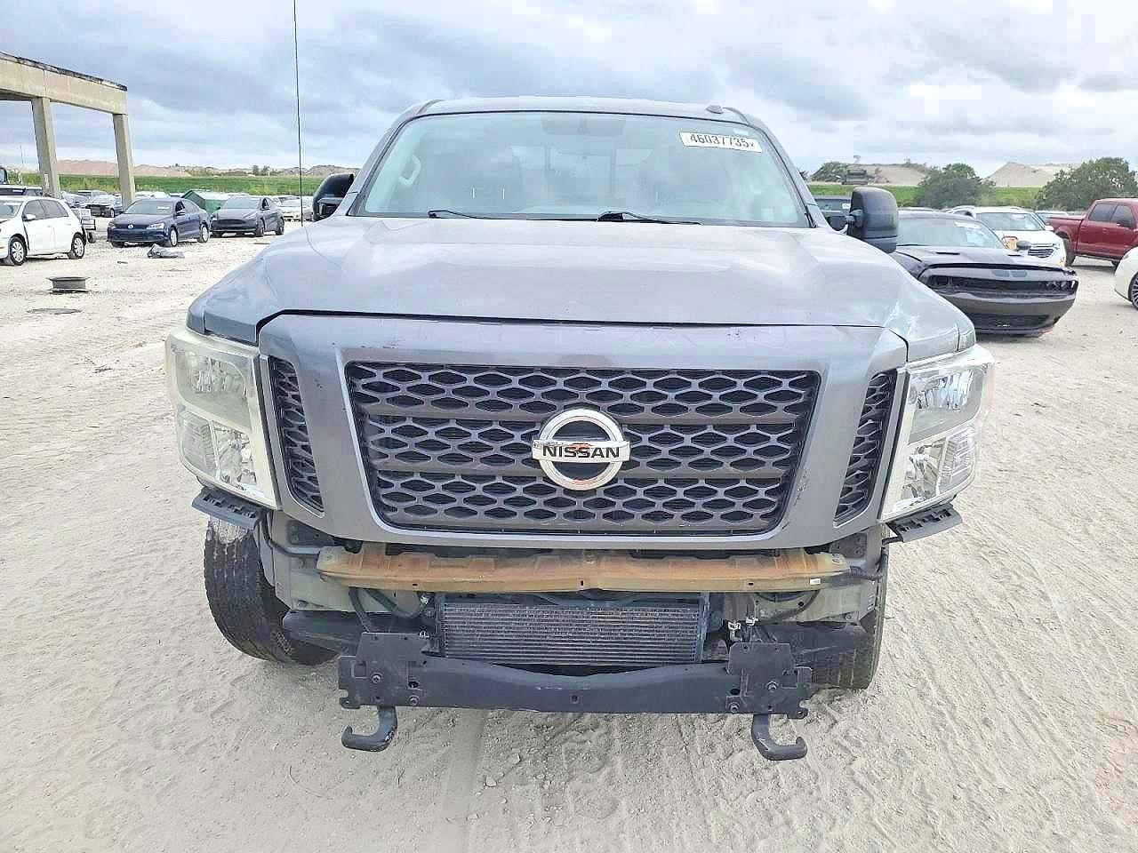 2016 Nissan Titan Xd Sv - Фото 5