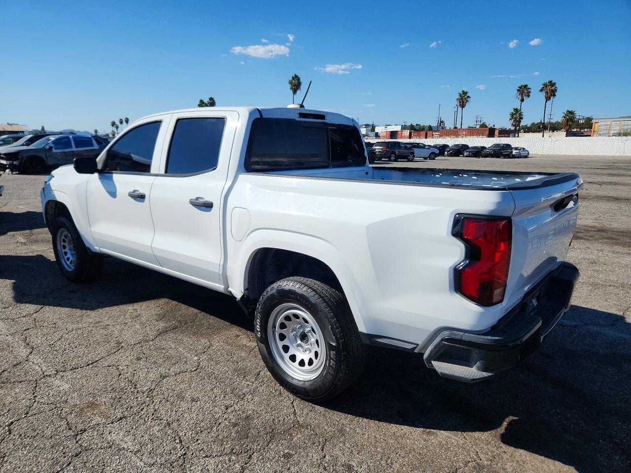 2023 Chevrolet Colorado - Фото 2