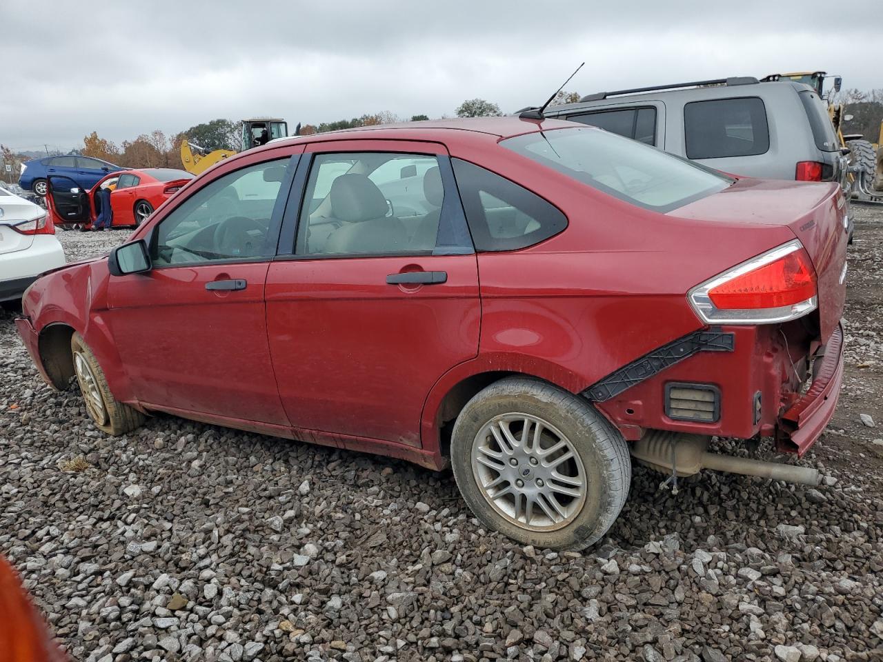 2010 Ford Focus Se - Фото 2