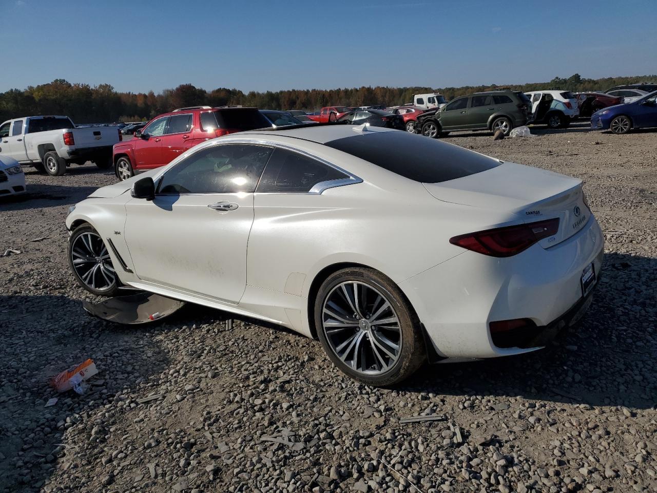 2017 Infiniti Q60 3.0T Premium - Фото 2