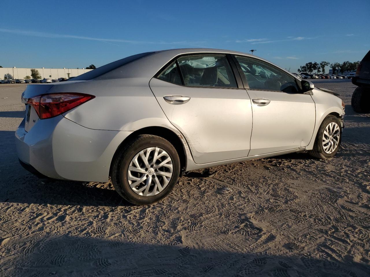 2019 Toyota Corolla L - Image 3