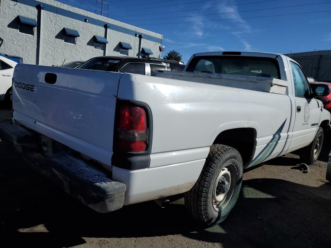 2001 Dodge Ram 1500 - Фото 3
