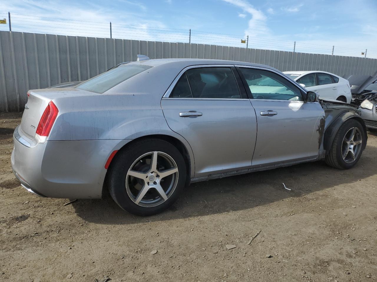 2016 Chrysler 300 Limited - Image 3