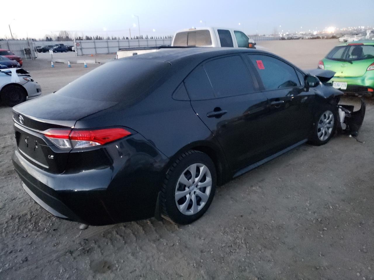 2021 Toyota Corolla Le - Фото 3
