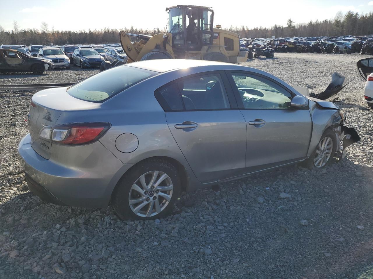 2013 Mazda 3 I - Фото 3