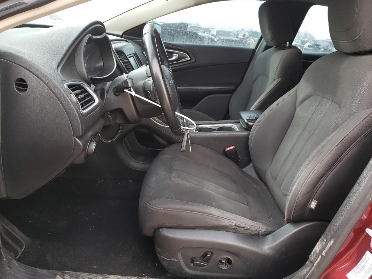 2015 Chrysler 200 Limited - Фото 7