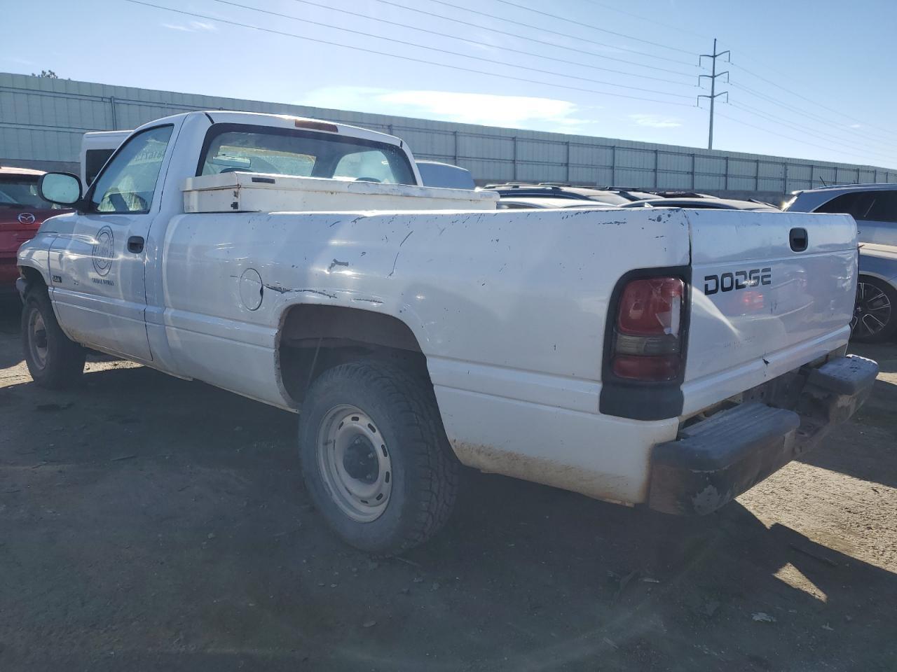 2001 Dodge Ram 1500 - Фото 2