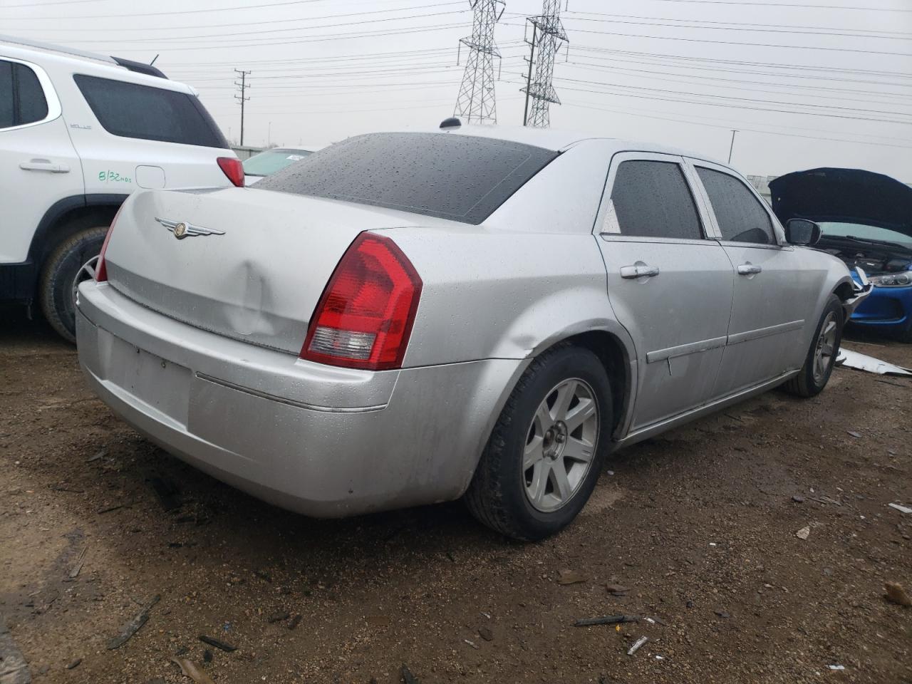 2005 Chrysler 300 Touring - Image 3