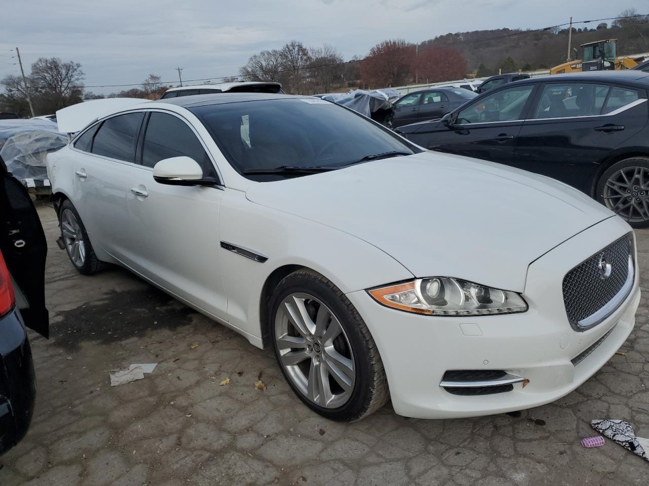2011 Jaguar Xjl - Фото 4