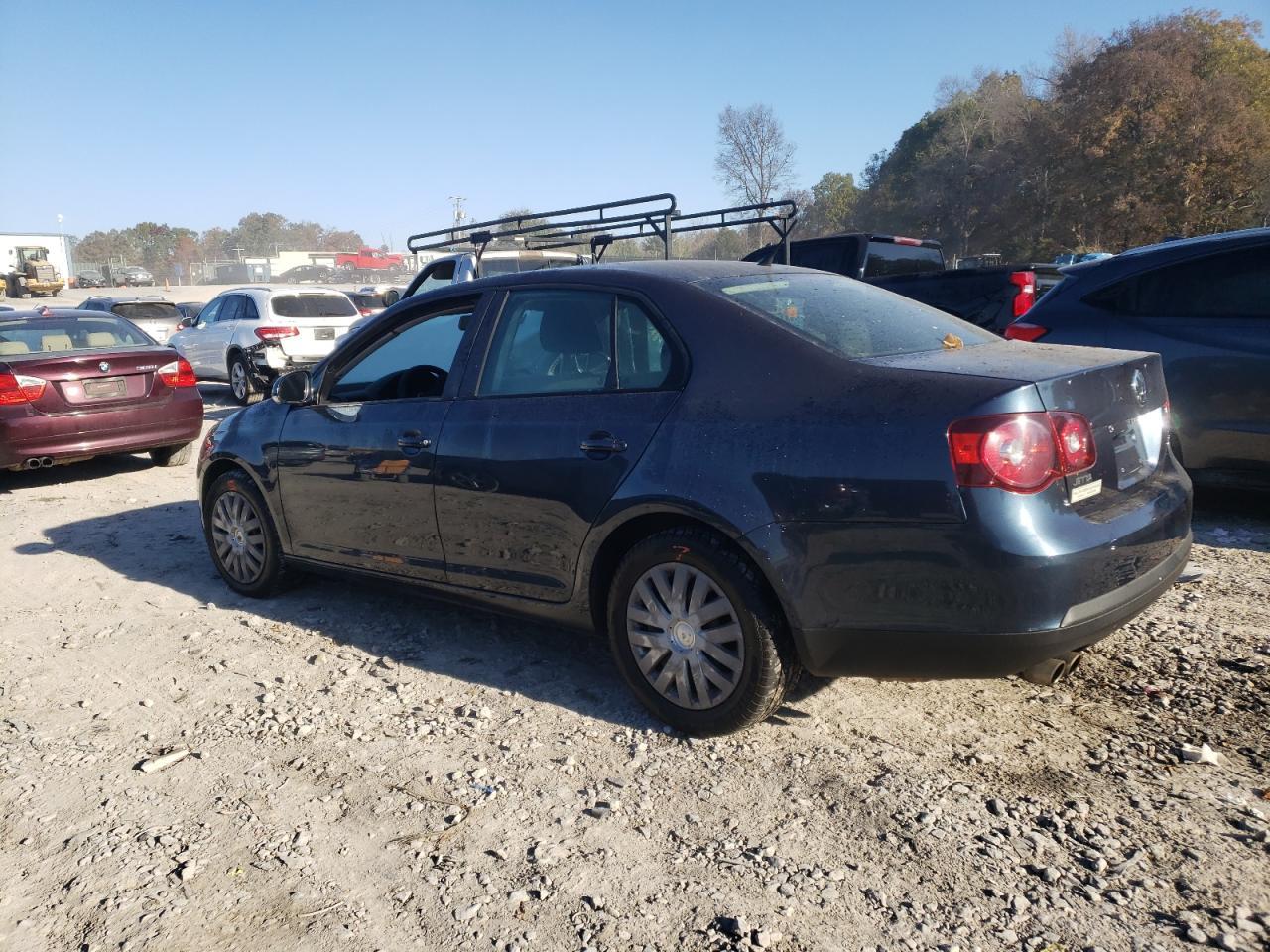 2010 Volkswagen Jetta S - Фото 2