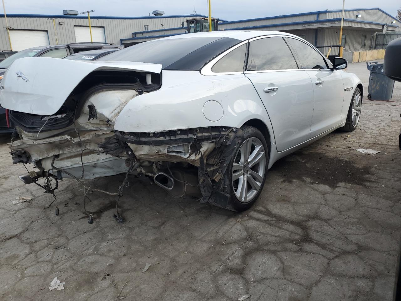 2011 Jaguar Xjl - Фото 3