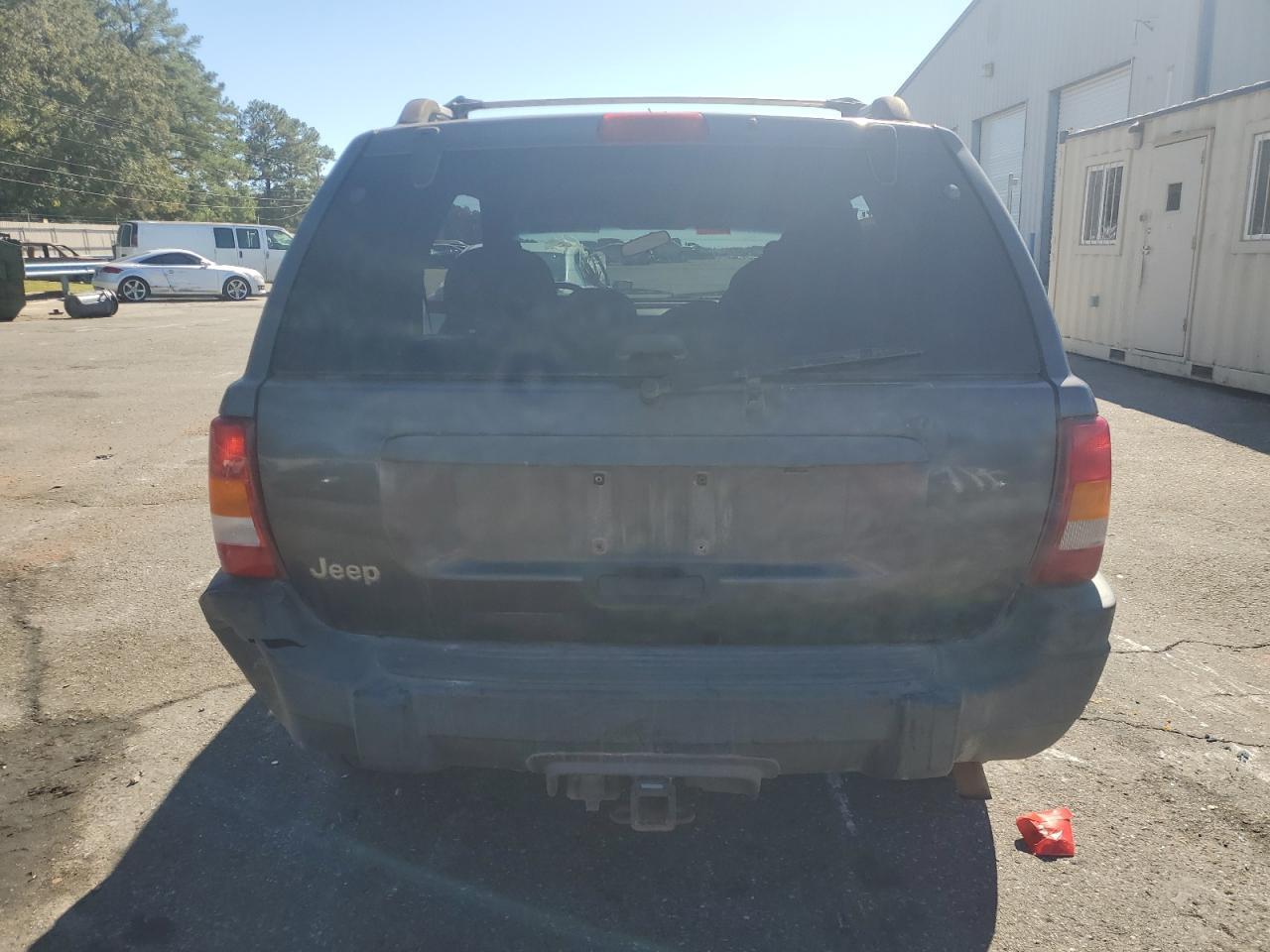 2004 Jeep Grand Cherokee Laredo - Image 6