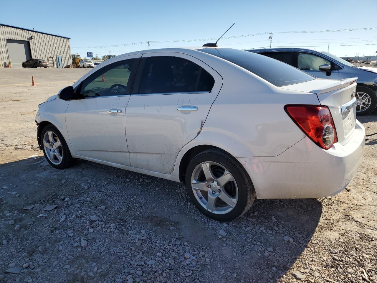 2015 Chevrolet Sonic Ltz - Фото 2