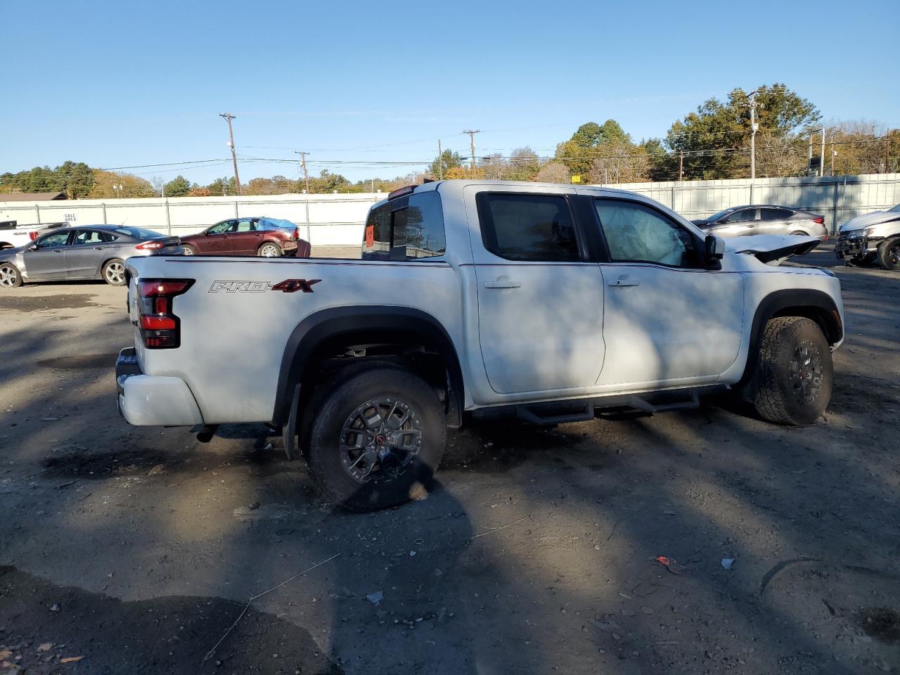 2024 Nissan Frontier S - Image 3