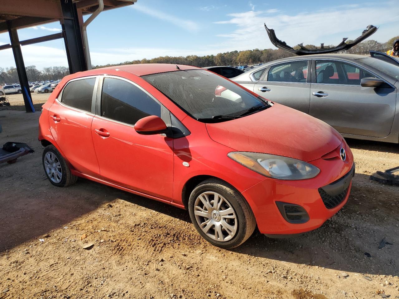2013 Mazda Mazda2 - Image 4