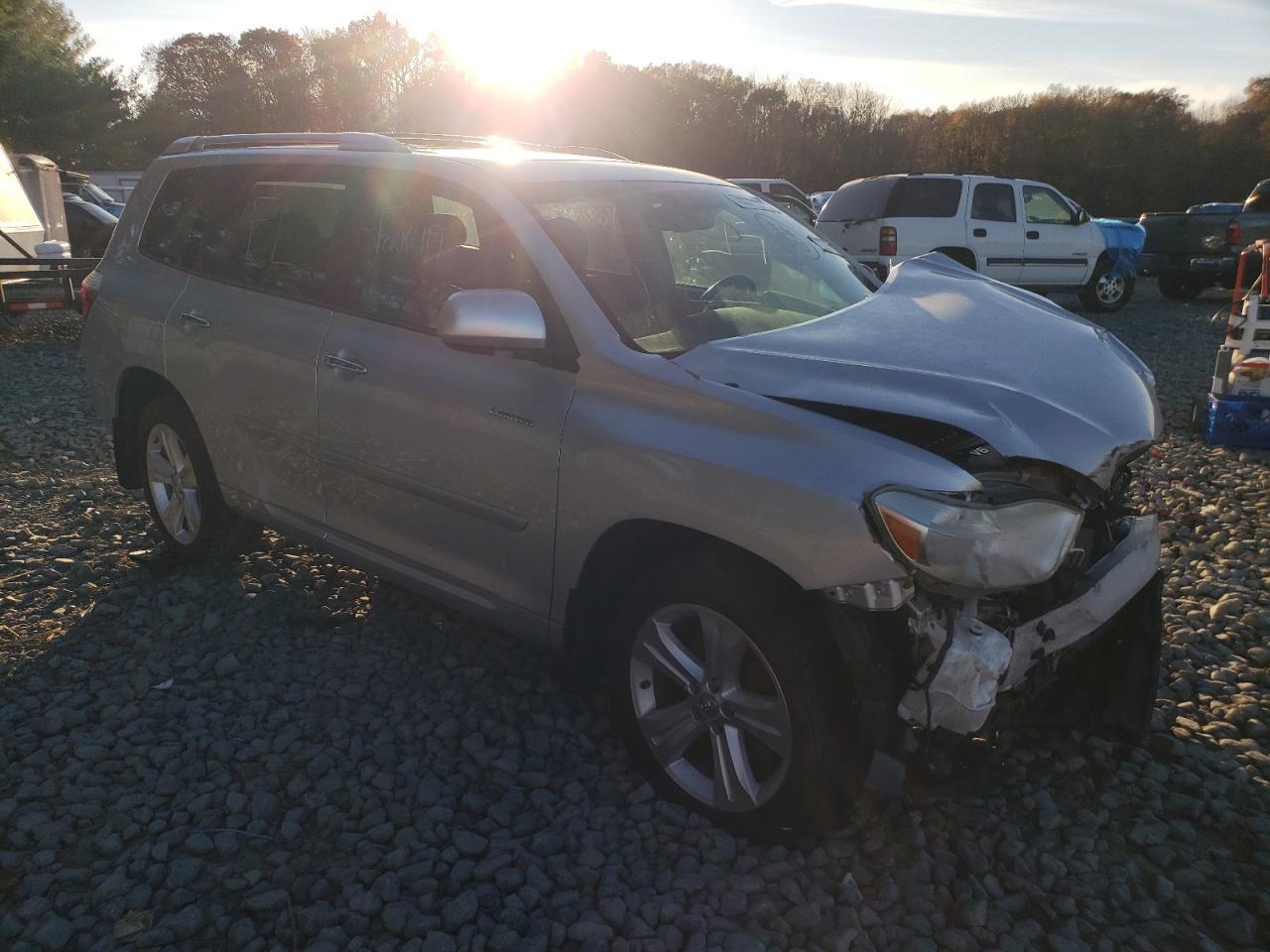 2010 Toyota Highlander Limited - Image 4
