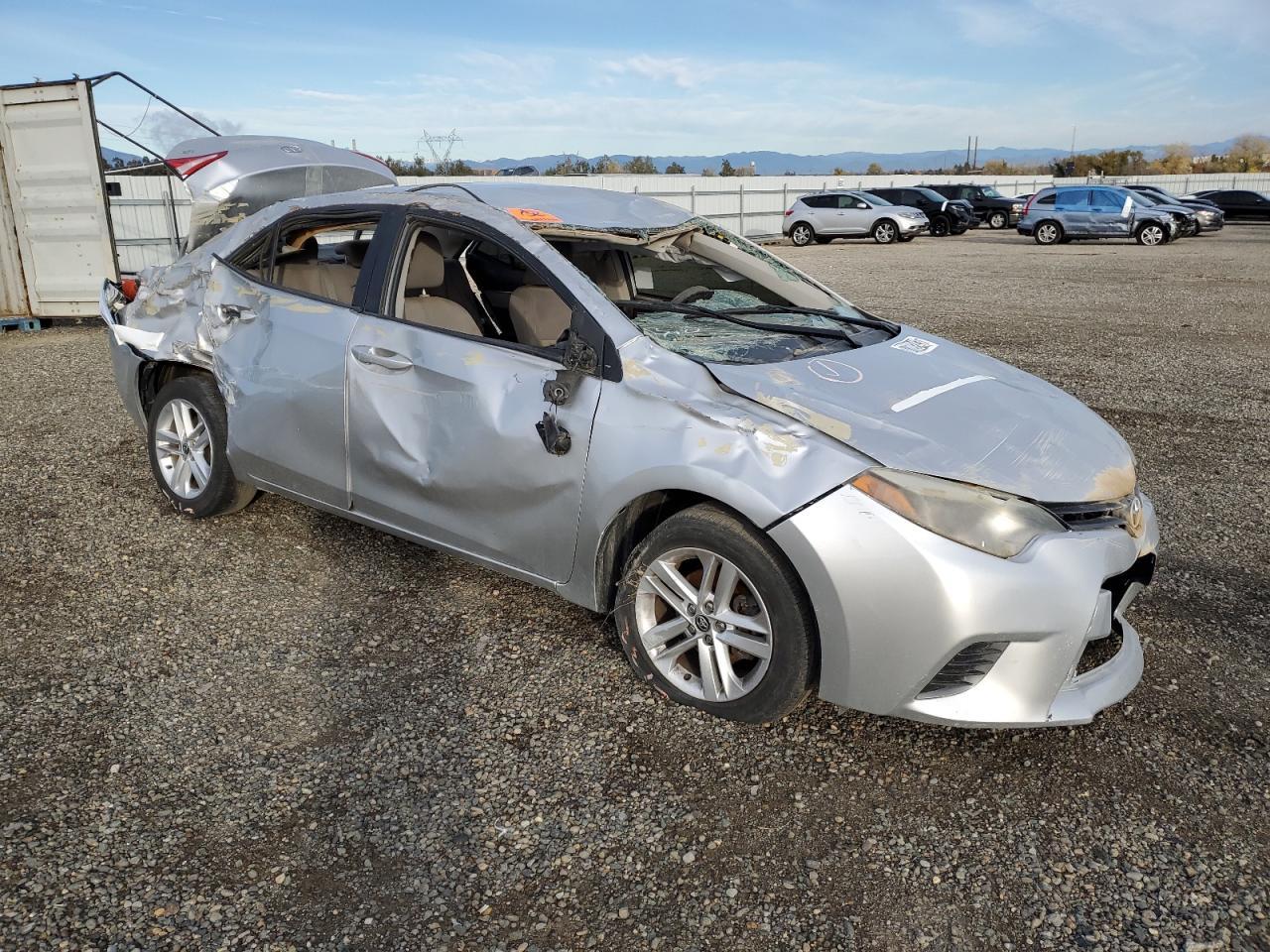 2015 Toyota Corolla Le - Image 4