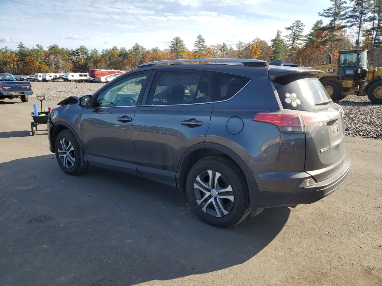 2017 Toyota Rav4 Le - Фото 2