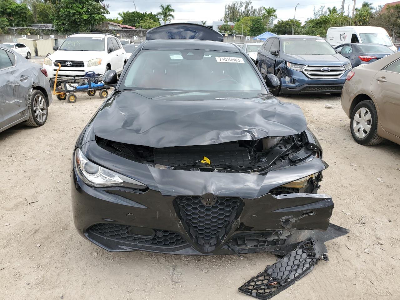 2021 Alfa Romeo Giulia Sport - Фото 5