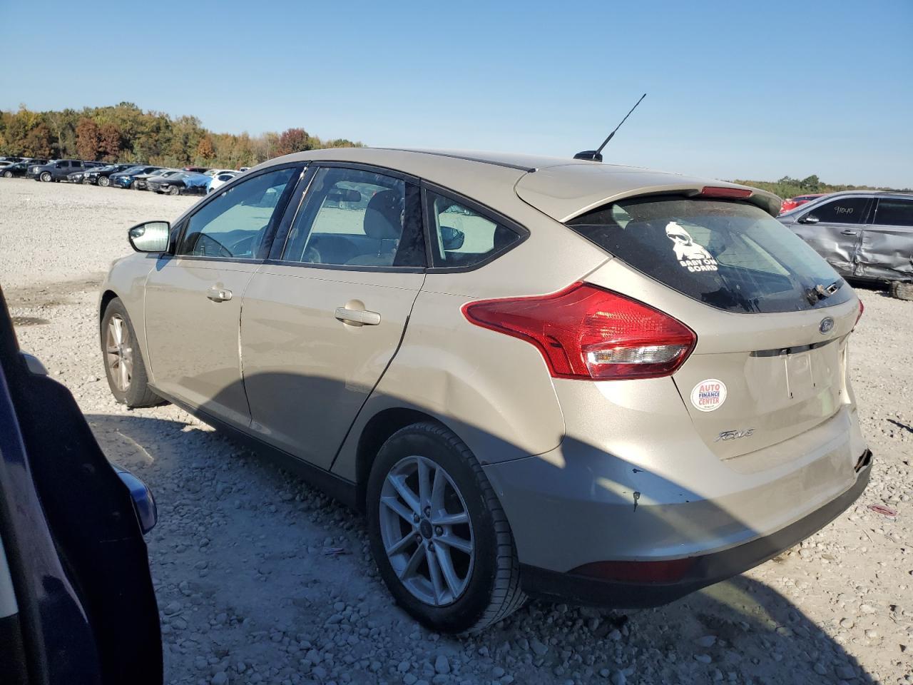 2017 Ford Focus Se - Image 2